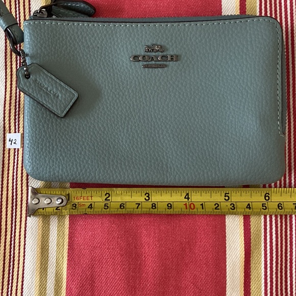 COACH double corner zip wristlet, gray - Picture 8 of 9